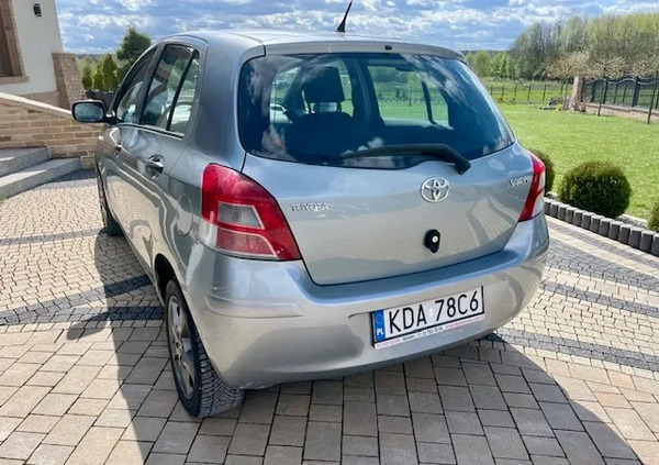 Toyota Yaris cena 17900 przebieg: 203642, rok produkcji 2011 z Tarnów małe 191